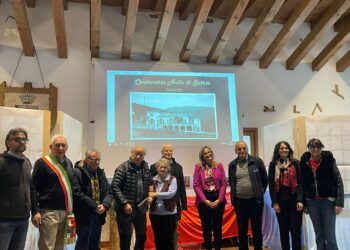 Festeggiati a Sutrio i 100 anni dell’asilo. «Importante sostegno alle famiglie»