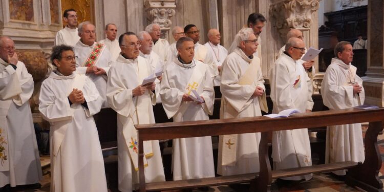 In Diocesi a Udine sono 31 i diaconi, diventeranno 36 entro gennaio 2026. Ecco chi sono e cosa fanno