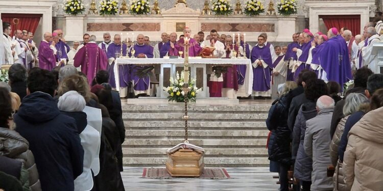 L’addio a mons. Nogaro. Lamba: «Portavoce del grido dei poveri»
