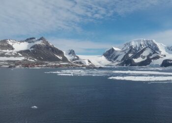 Tecnico di Nespoledo tra i ghiacci in Antartide dove si studiano i terremoti