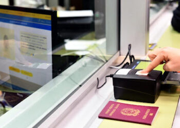 Passaporto, il rinnovo negli uffici postali