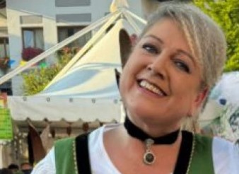 A Coccau, il commosso addio ad Eliana. Don Paravano: «Sapeva scegliere la luce»