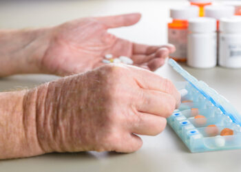 Invecchiare bene si può con prevenzione, movimento e aderenza alle terapie