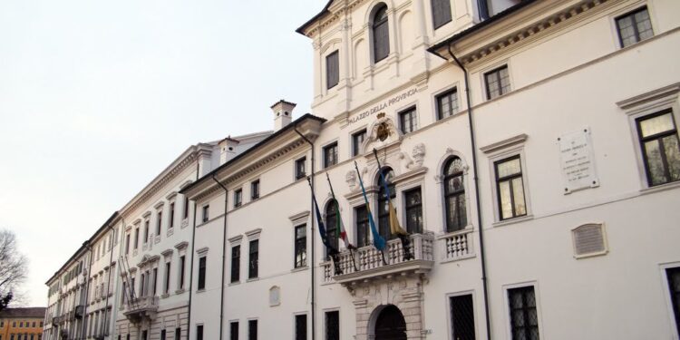 Salta l’incontro di Villa Manin sulle nuove Province per il forfait dei capigruppo di maggioranza