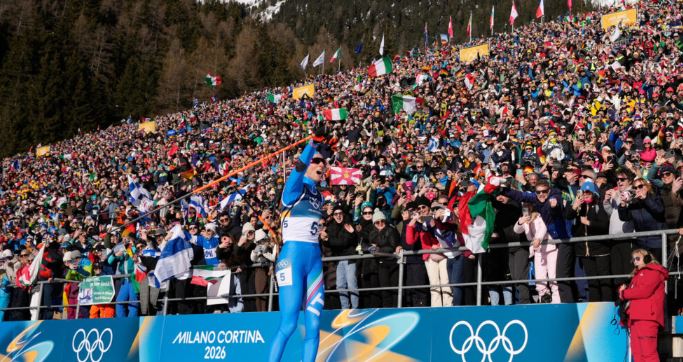 Olimpiadi. Lisa Vittozzi oro storico nel biathlon