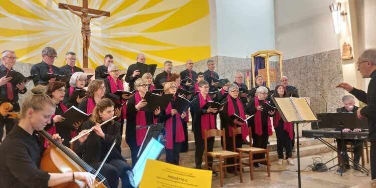 Gemona. La corale di Santa Maria la Longa in scena con “Progetto/G”