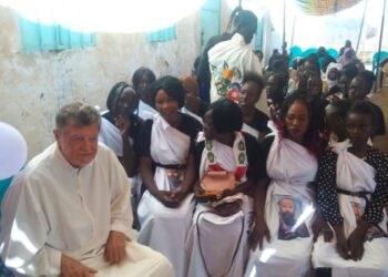 Sudan, oltre 30 morti in attacchi con droni. Don Cignolini: «Sono notti pesanti». Campagna quaresimale della diocesi