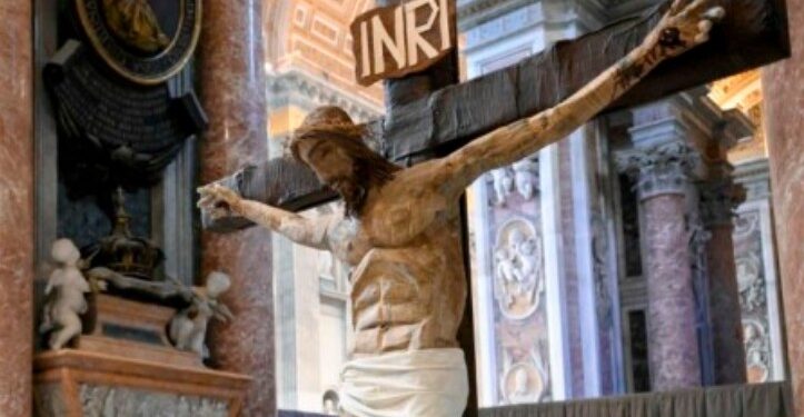 L’Arcivescovo in carcere a Tolmezzo: «Dio continua ad amarci anche nei nostri blackout»