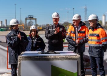 Abs, posata la prima pietra di un impianto da 400 milioni