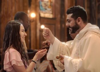 Don Antonino sarà prete: «La vita piena? È vita donata»