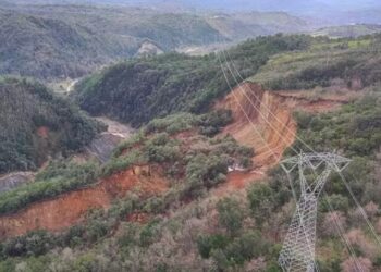 Sabotaggio alla linea Terna in Friuli, ripercussioni su oleodotto Tal. Indagini dell’Antimafia e dei Ros