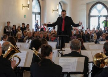Musica, parole, immagini. Tarcento ripercorre il dramma del sisma grazie alla Filarmonica di Vergnacco