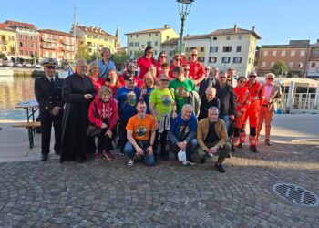 Grado. Con l’imbarcazione “Mamola” la voga in laguna diventa inclusiva