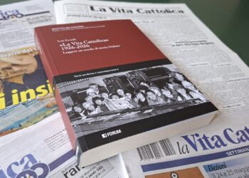 Un nuovo libro ripercorre i cento anni de La Vita Cattolica