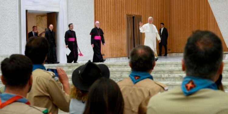 Il Papa agli Scout: «Diffondete il linguaggio della pace». Una settantina dal Friuli