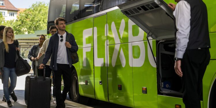 Flixbus potenzia il servizio a Udine. Nuove fermate a Lignano