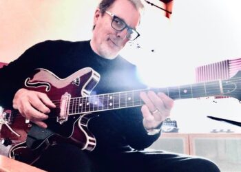 L’ex chitarrista di Vasco a Cercivento. Dalla “vita spericolata” alla musica per Dio