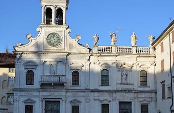 A San Giacomo (Udine) il concerto con i pellegrini di Santiago de Compostela. E la Messa