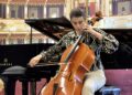 Giulia Mazza, violoncellista non udente. «Sento le note con il corpo. La musica non è solo ascolto»