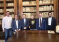 “Due pistoni” dona un’ambulanza