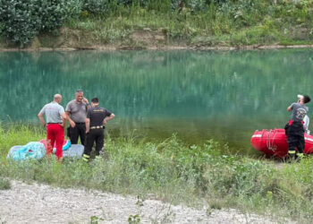 Tragedia nel Tagliamento: uomo salva il figlio, ma muore annegato