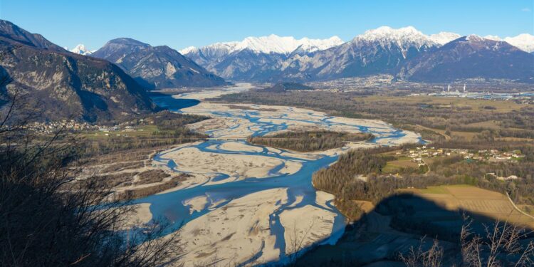 Futuro del Tagliamento, no a opere impattanti, sì alla ciclovia