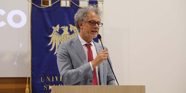 Non frequentare ritarda la laurea del 15%