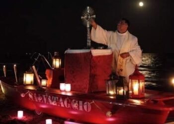 Lignano. La Santa Messa in spiaggia, lunedì 10 e 31 agosto