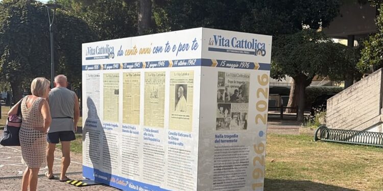 La mostra dei Cento anni di Vita Cattolica a Lignano
