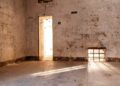 I muri del carcere di Udine prendono vita grazie alle fotografie di Ulderica da Pozzo. La mostra dal 20 agosto a Salars