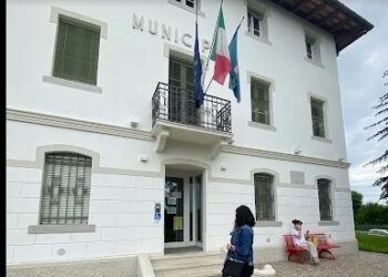 Pagnacco, via le barriere dagli edifici pubblici