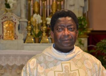 Don Denis Ekyoci nuovo parroco di Campoformido e Bressa. «Sono Parrocchie vive, cammineremo insieme»