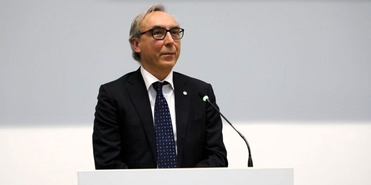 Fughe dell’intelligenza artificiale, l’esperto: «Le sfide? La sicurezza informatica e gli sviluppatori»
