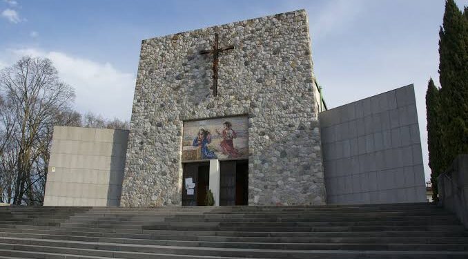 Tricesimo. Santuario di Madonna missionaria in sicurezza tetto e opere d’arte