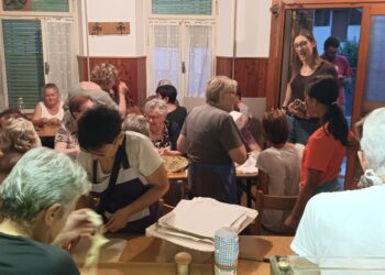 “Sagra dal Carmini” a Lenzone di Ovaro. Una piccola comunità che resiste, tra due nuovi nati e quasi 6000 “cjarsons”