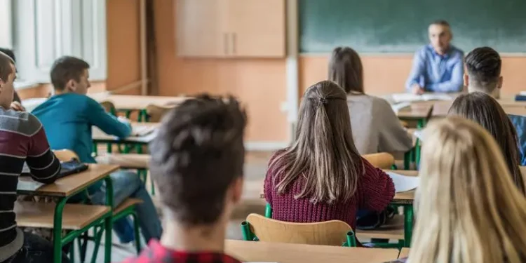 Anno scolastico al via. Tante scuole in settimana corta