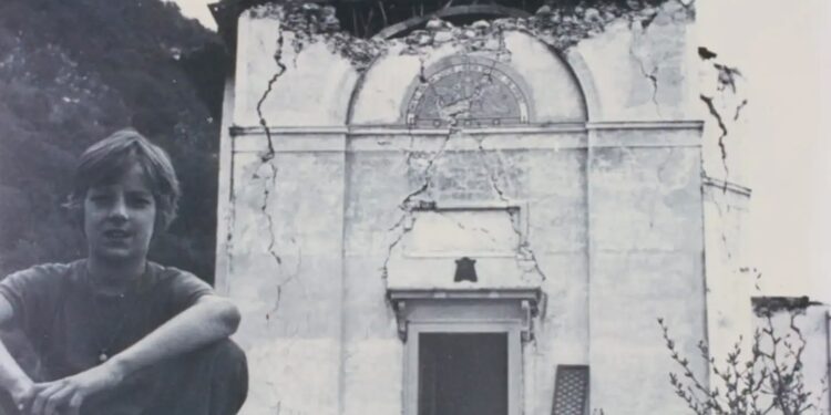 Sedilis ricorda il terremoto: “La terra trema, la memoria resta”