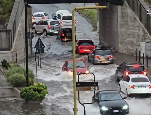 Sottopasso allagato, donna muore intrappolata nell’auto a Latisana