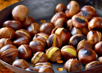 Castagne e siccità. Meno raccolto e più piccole