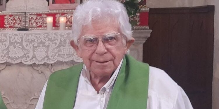 Si è spento don Vittorino Ghenda. Campane a lutto a Racchiuso e Porzus